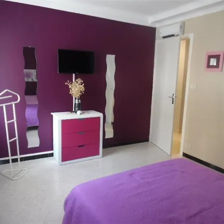 Apartamento F2 Avec Balcon Et Parking à Amélie-les-bains, Idéal Pour 4 Personnes - Fr-1-703-78 *
